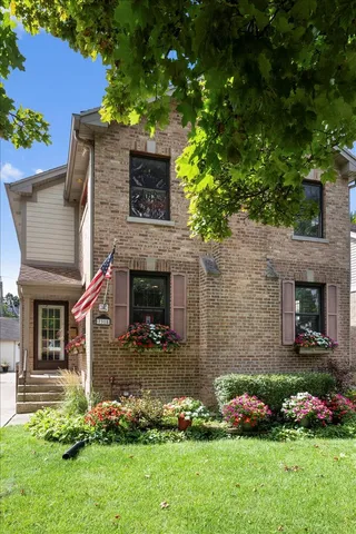 $799,000 | 7315 West Lunt Avenue, Chicago, IL 60631
