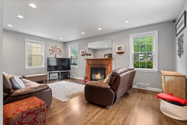 $799,000 | 7315 West Lunt Avenue, Chicago, IL 60631