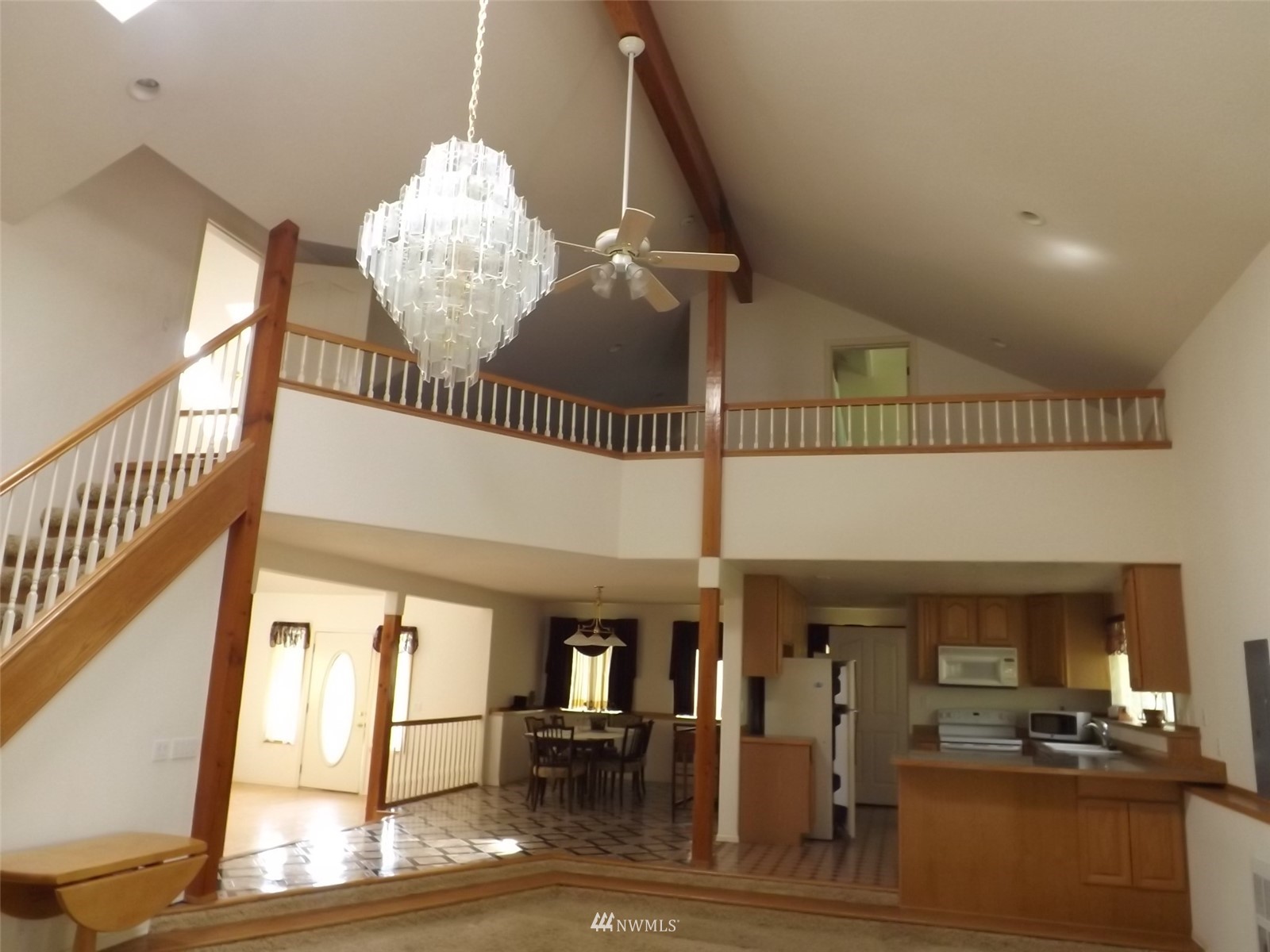 372 Olson Road Sequim, WA 98382 - Photo 11 of 22 a view of a hallway with seating area