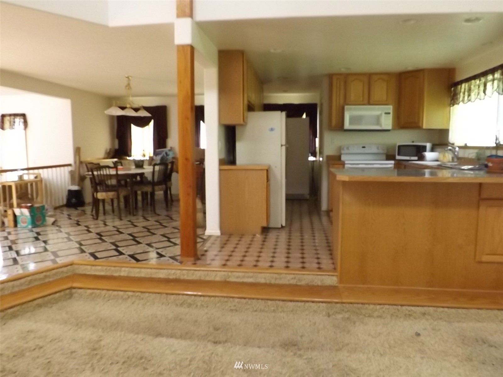 372 Olson Road Sequim, WA 98382 - Photo 5 of 22 a kitchen with counter top space and appliances