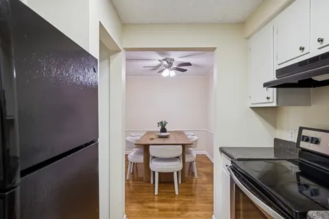 $149,900 | 500 Paragon Mills Road, Unit M11, Nashville, TN 37211