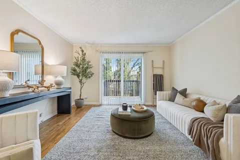 $149,900 | 500 Paragon Mills Road, Unit M11, Nashville, TN 37211