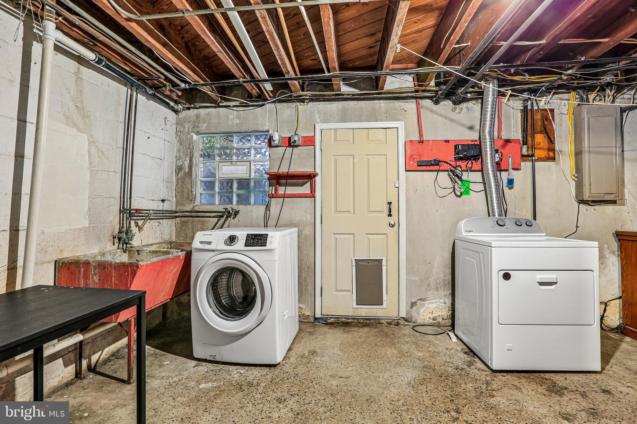 1528 Shadyside Road Baltimore, MD 21218 - Photo 29 of 39 Laundry Room