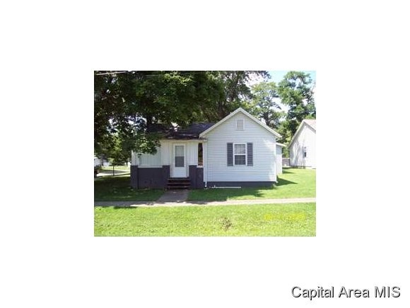 301 West Madison Street Athens, IL 62613 - Photo 1 of 12 Gallery Image 1