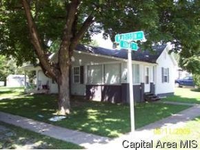 301 West Madison Street Athens, IL 62613 - Photo 4 of 12 Gallery Image 4