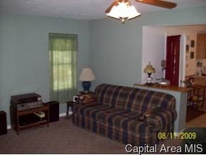 301 West Madison Street Athens, IL 62613 - Photo 10 of 12 Gallery Image 10