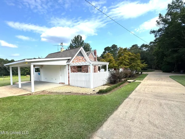 $1,557,000 | 2053 Osyka Progress Road, Osyka, MS 39657