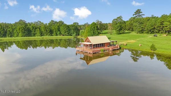 $1,557,000 | 2053 Osyka Progress Road, Osyka, MS 39657