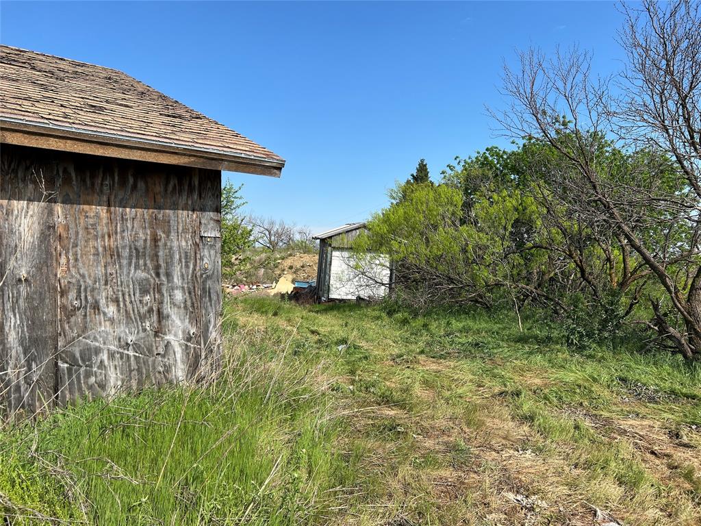 9315 Highway 79 Wichita Falls, TX 76310 - Photo 7 of 29 View of yard
