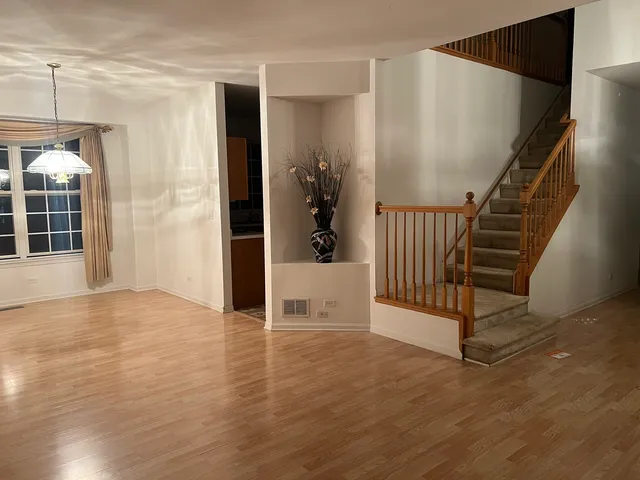 $565,000 | 524 East Knox Street, Palatine, IL 60074