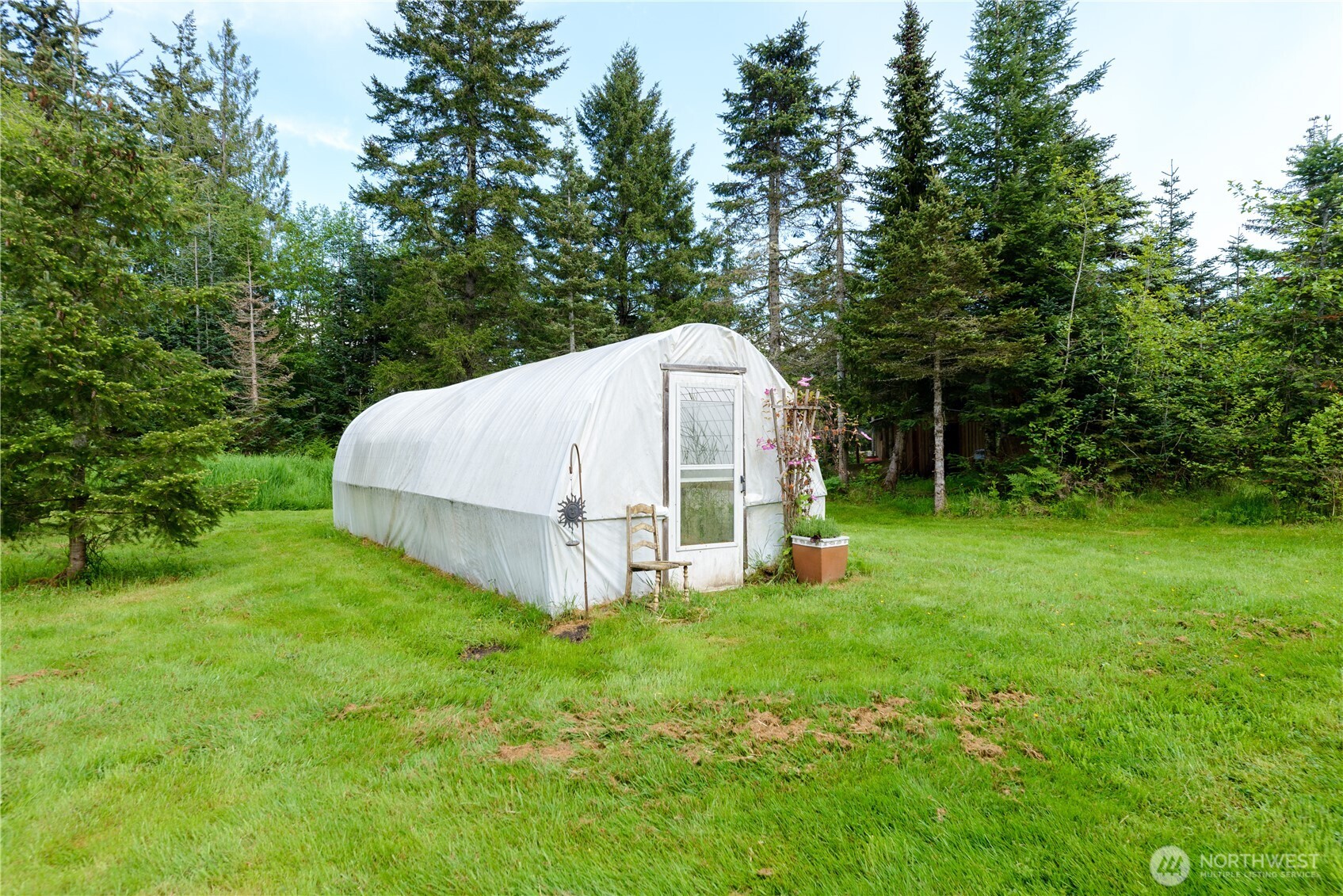 134 Bishop Road Port Angeles, WA 98363 - Photo 33 of 38 a view of a house with backyard and garden