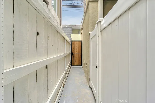 $2,700 | 5125 East Ocean Boulevard, Unit B, Long Beach, CA 90803