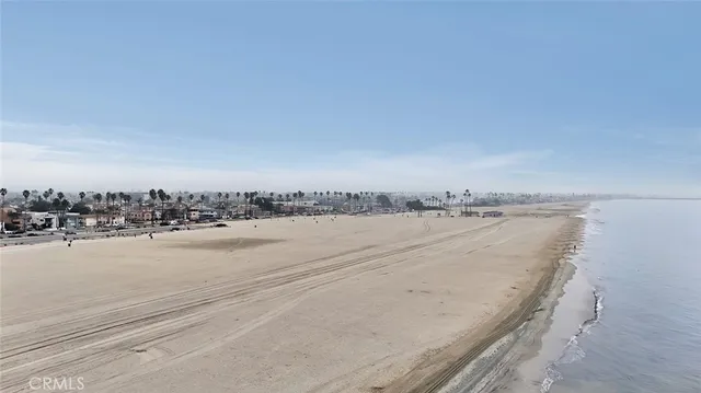 $2,700 | 5125 East Ocean Boulevard, Unit B, Long Beach, CA 90803