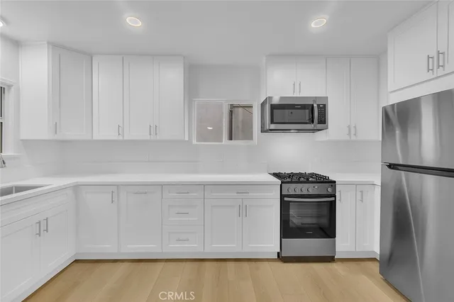 $2,700 | 5125 East Ocean Boulevard, Unit B, Long Beach, CA 90803