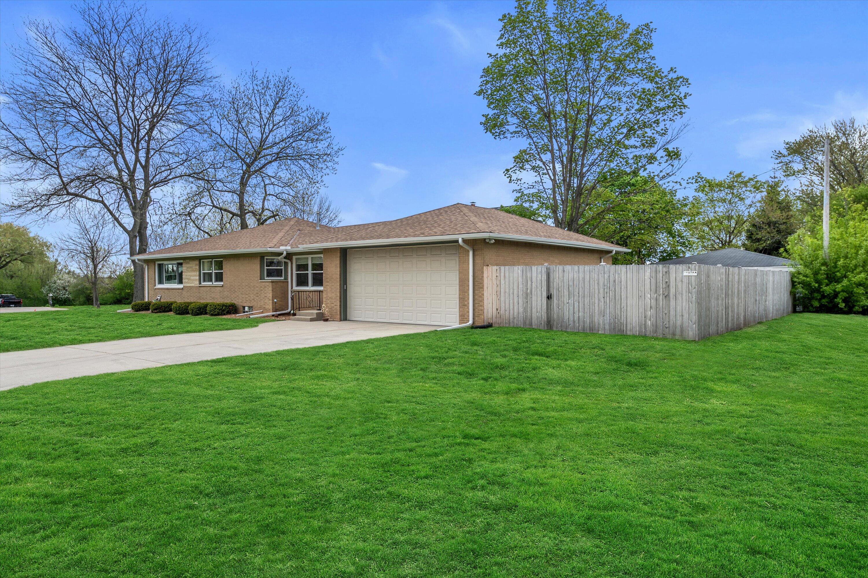 7729 West Cold Spring Road Greenfield, WI 53220 - Photo 27 of 31 Newly fenced
