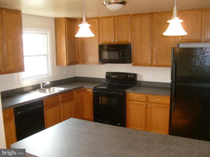 3333 Swann Road Suitland, MD 20746 - Photo 15 of 30 Kitchen #3