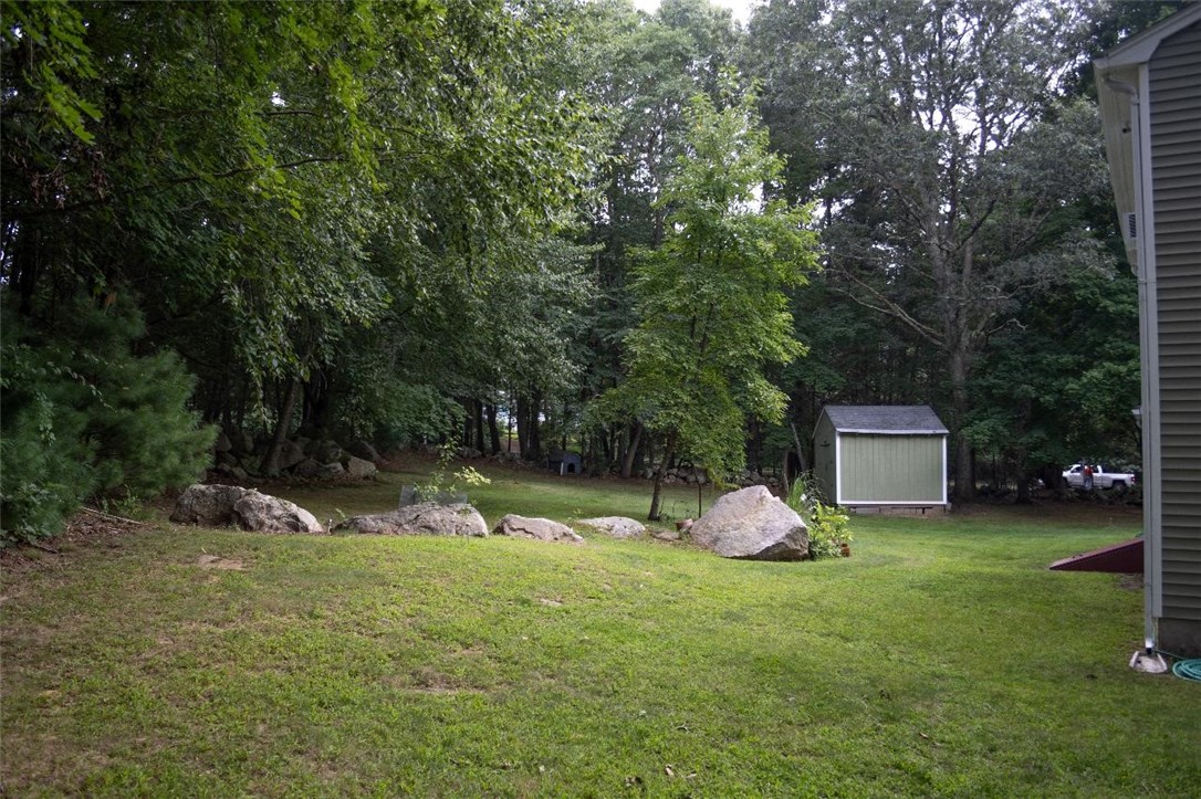 5 Hesspar Drive Westerly, RI 02891 - Photo 4 of 26