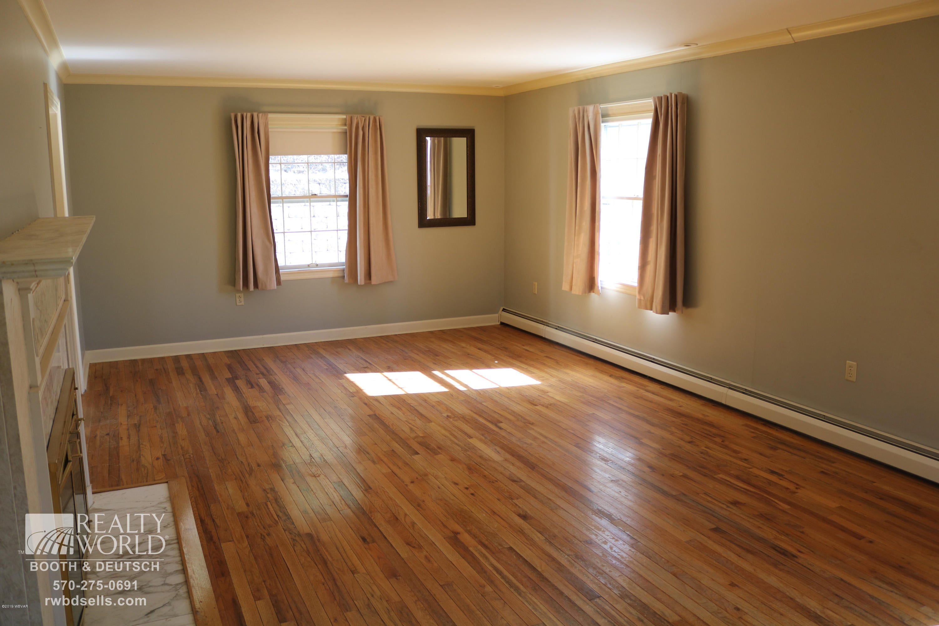 1904 Devon Road Williamsport, PA 17701 - Photo 4 of 24 Family room