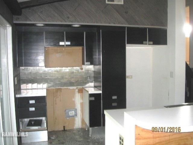 2055 Hillsdown Road Davis, IL 61019 - Photo 8 of 18 a view of elevator