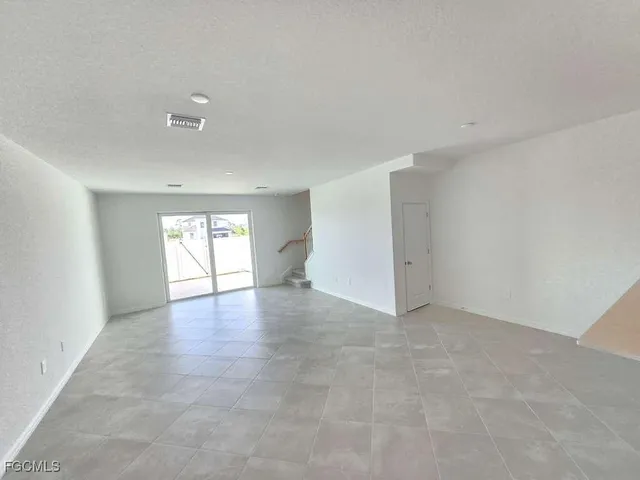 $2,300 | 14911 White Pearl Road, Punta Gorda, FL 33982