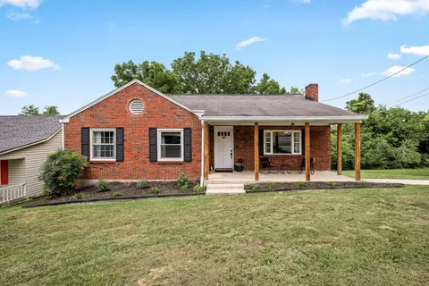 $275,000 | 412 Lehman Street, Woodbury, TN 37190