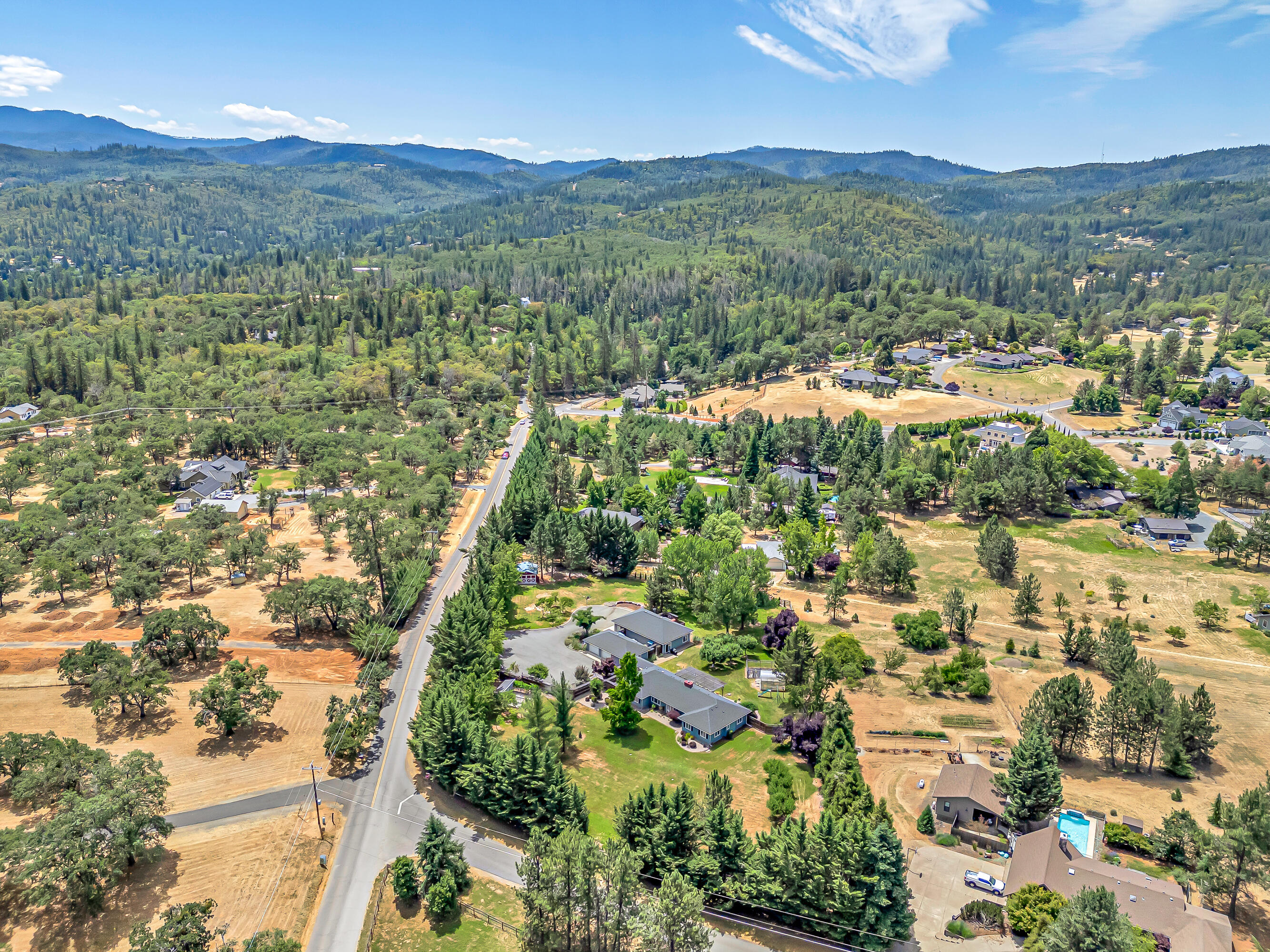 550 Pair A Dice Ranch Road Jacksonville, OR 97530 - Photo 78 of 83 DJI_20250619123323_0046_D