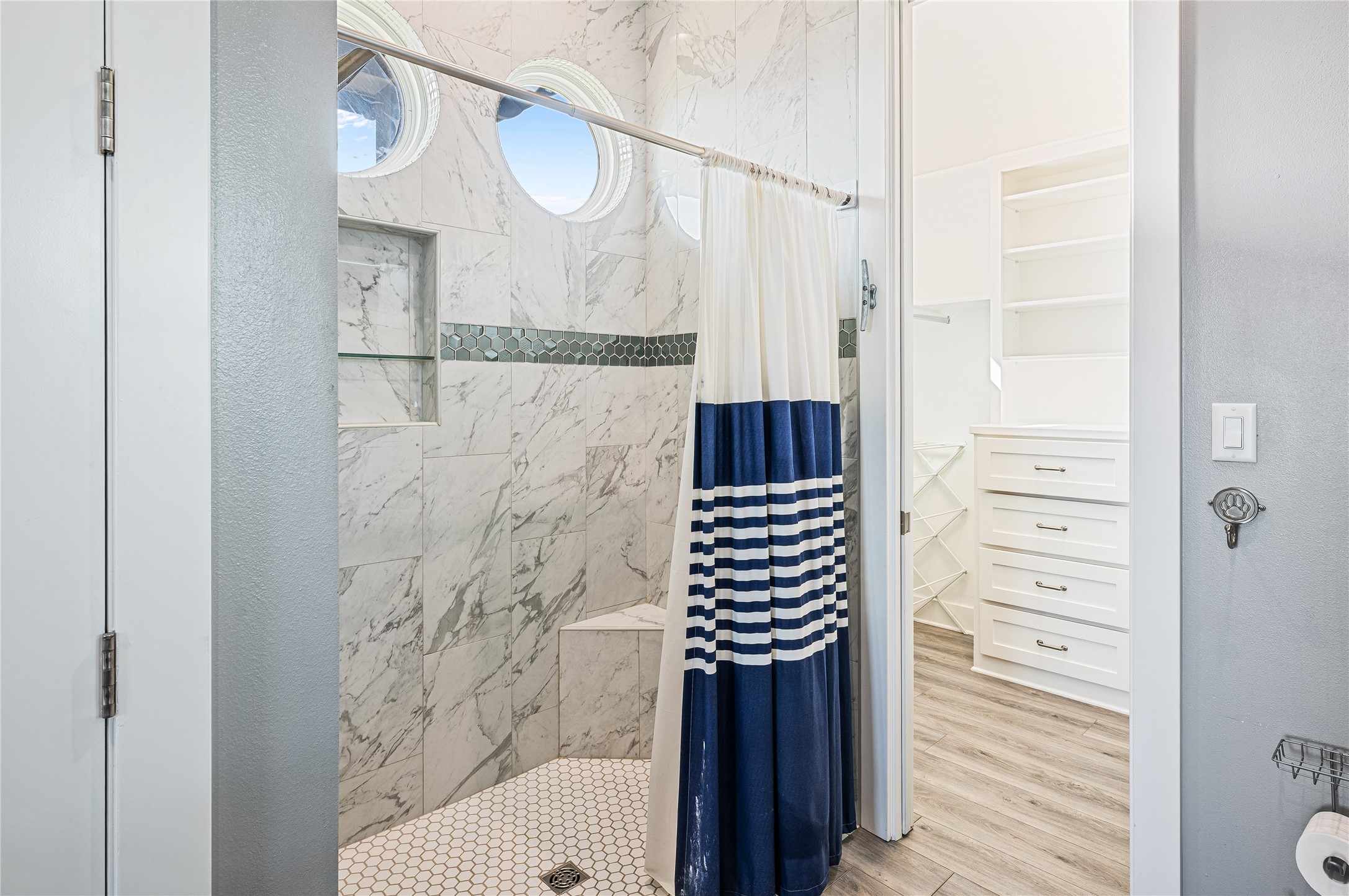 2576 Whitecap Crystal Beach, TX 77650 - Photo 27 of 49 a bathroom with a bathtub and shower