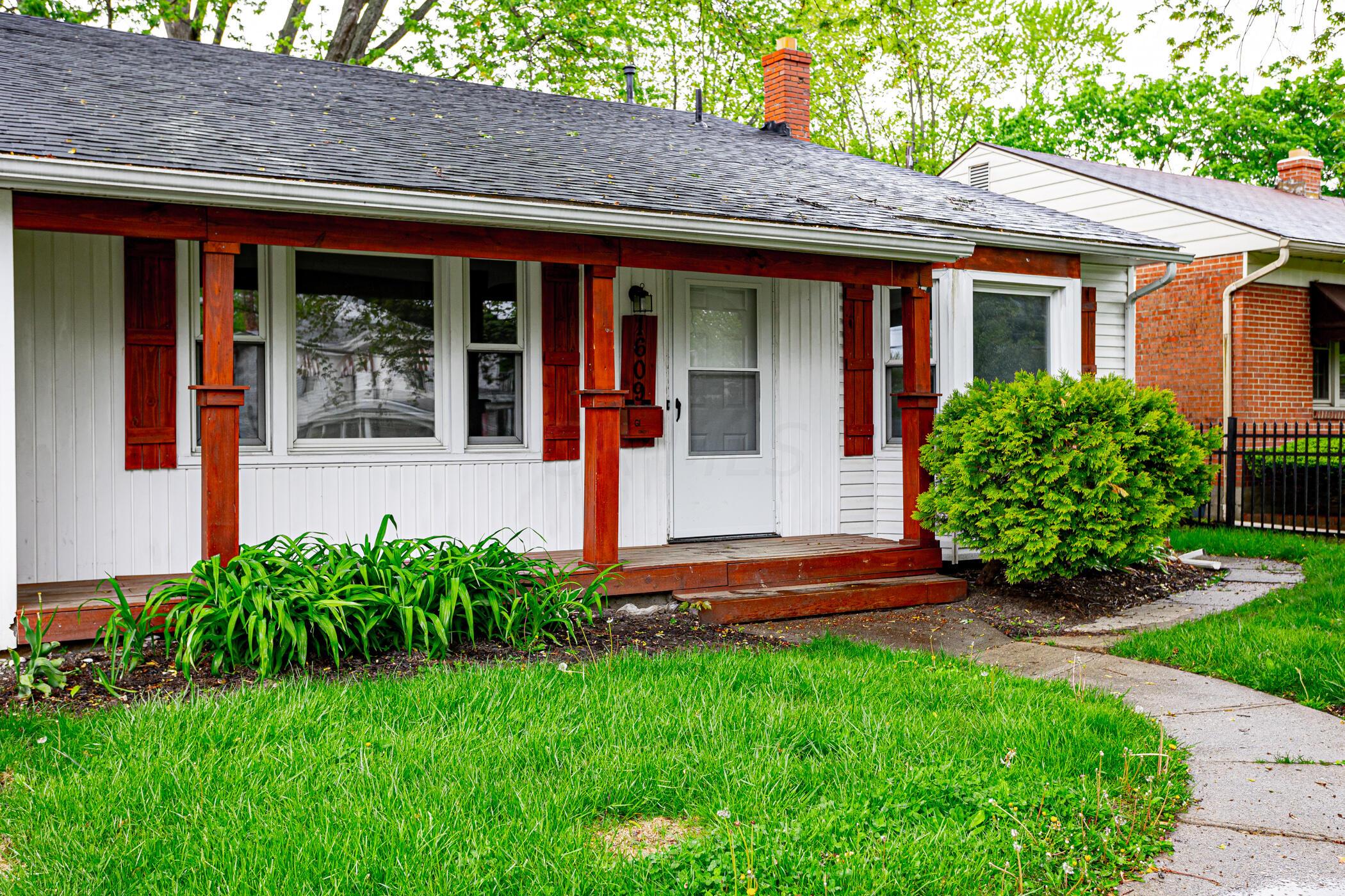 1609 Courtright Road Columbus, OH 43227 - Photo 8 of 51 Gallery Image 8