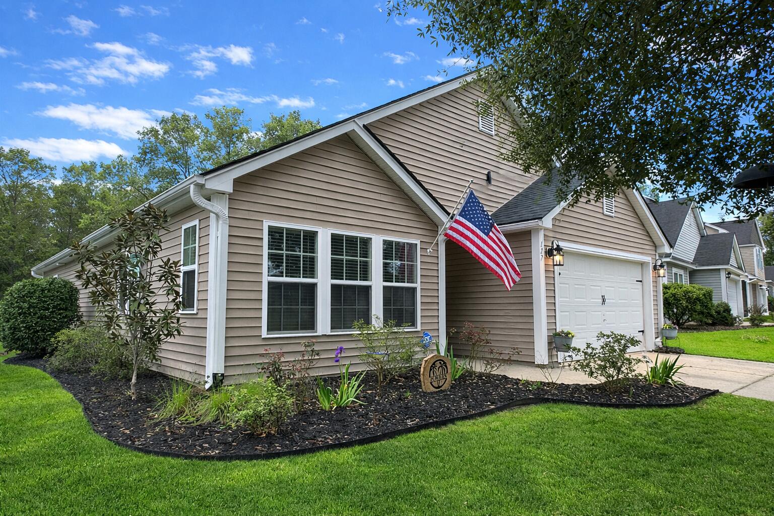117 Malibu Road Summerville, SC 29483 - Photo 3 of 65 117 Malibu Road