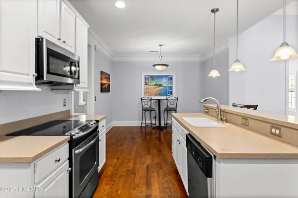 $575,000 | 100 Lindy Court, Hampstead, NC 28443