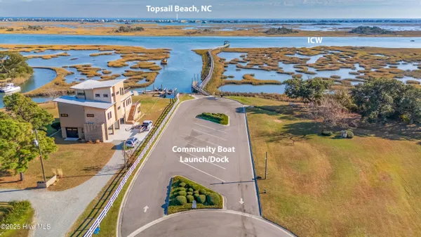 $575,000 | 100 Lindy Court, Hampstead, NC 28443