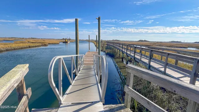 $622,900 | 100 Lindy Court, Hampstead, NC 28443