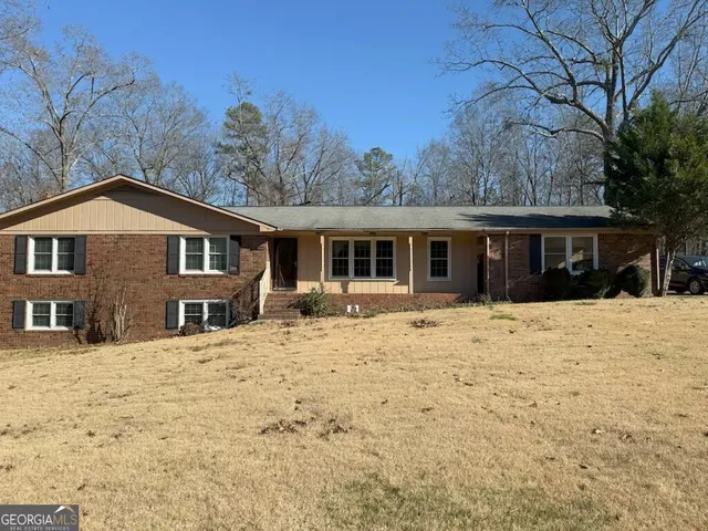 $249,900 | 224 Lake Drive Southeast, Calhoun, GA 30701