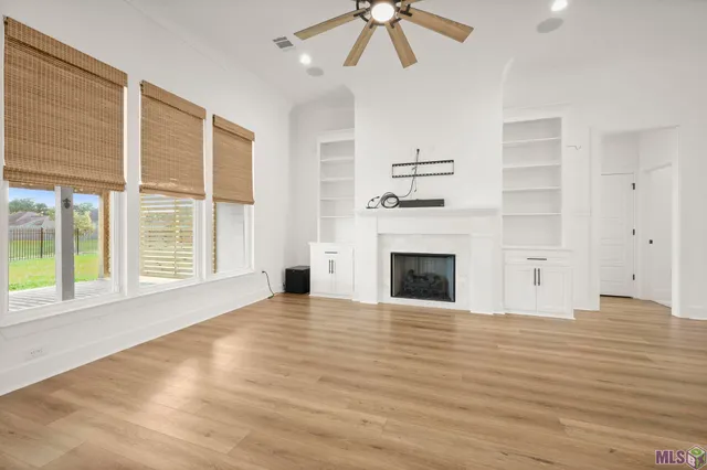 $2,600 | 39262 Bridge Path Lane, Gonzales, LA 70737