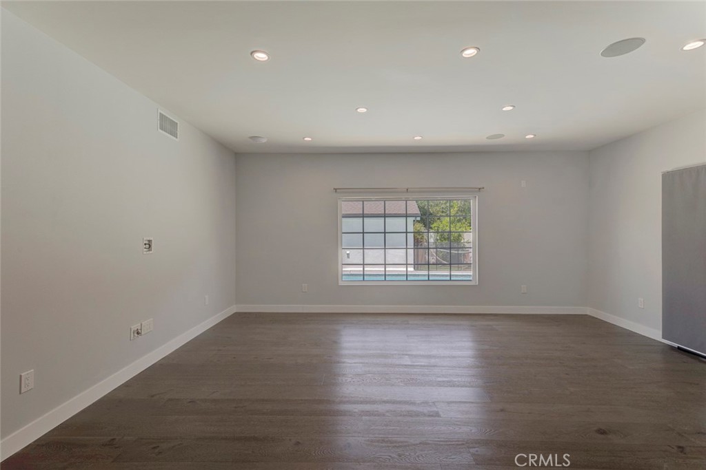 523 East Fairmount Road Burbank, CA 91501 - Photo 28 of 78