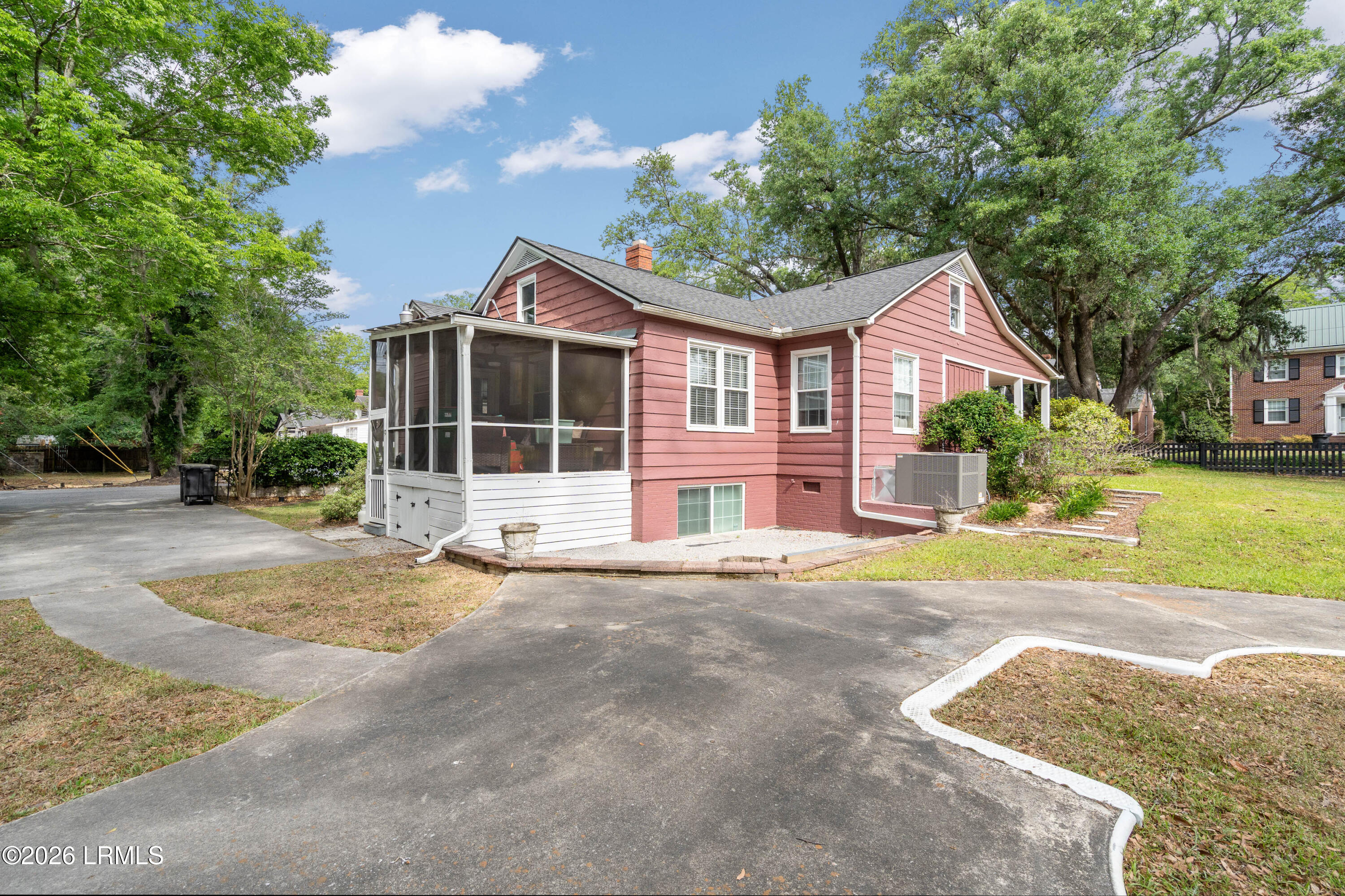 200 Warren Street Walterboro, SC 29488 - Photo 5 of 53 200 Warren-42