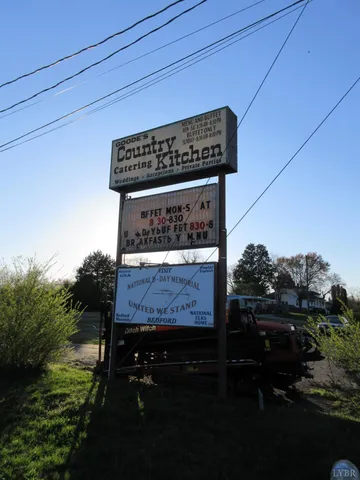 a sign that is on the wall of a building