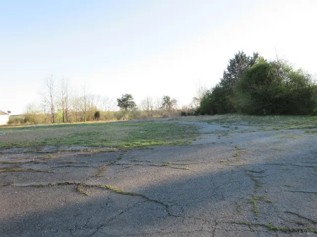 a view of a bathroom