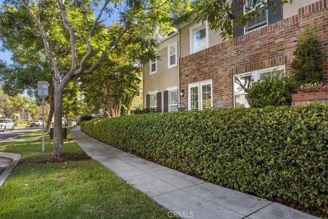 a view of a backyard with garden
