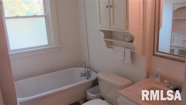 1003 25th Street Moline, IL 61265 - Photo 13 of 21 Gallery Image 13