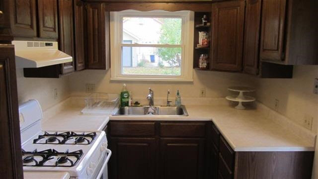 1003 25th Street Moline, IL 61265 - Photo 8 of 21 Gallery Image 8