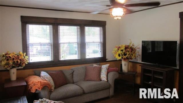 1003 25th Street Moline, IL 61265 - Photo 9 of 21 Gallery Image 9