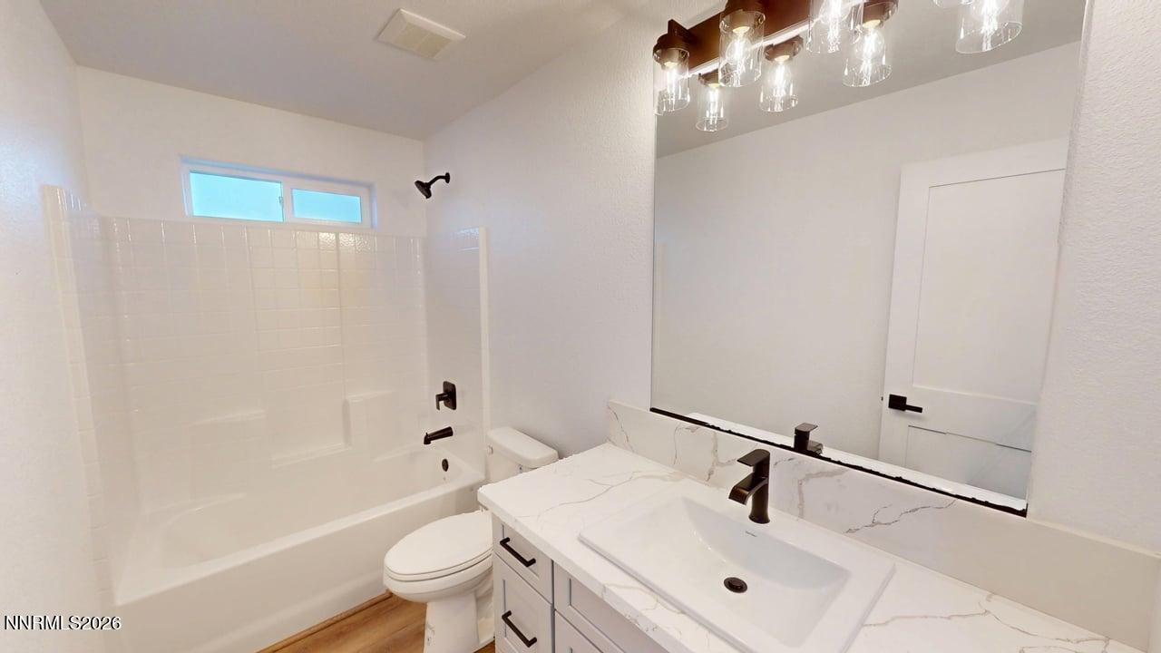 427 Yellow Brick Road Battle Mountain, NV 89820 - Photo 16 of 25 Guest Bathroom
