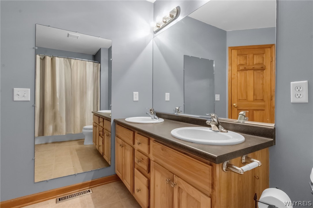 5435 Mapleton Road Lockport, NY 14094 - Photo 23 of 37