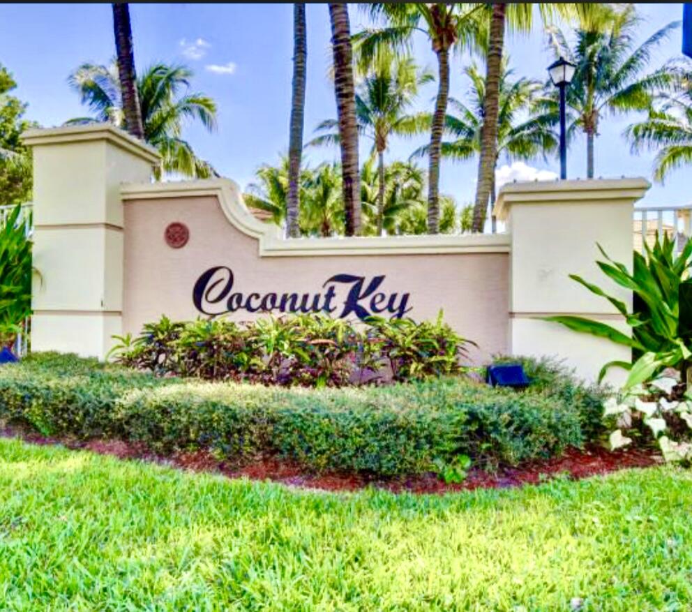 135 Coconut Key Lane Delray Beach, FL 33484 - Photo 2 of 15 AF836350-8B6A-4DE7-B393-18C42BC18C5B