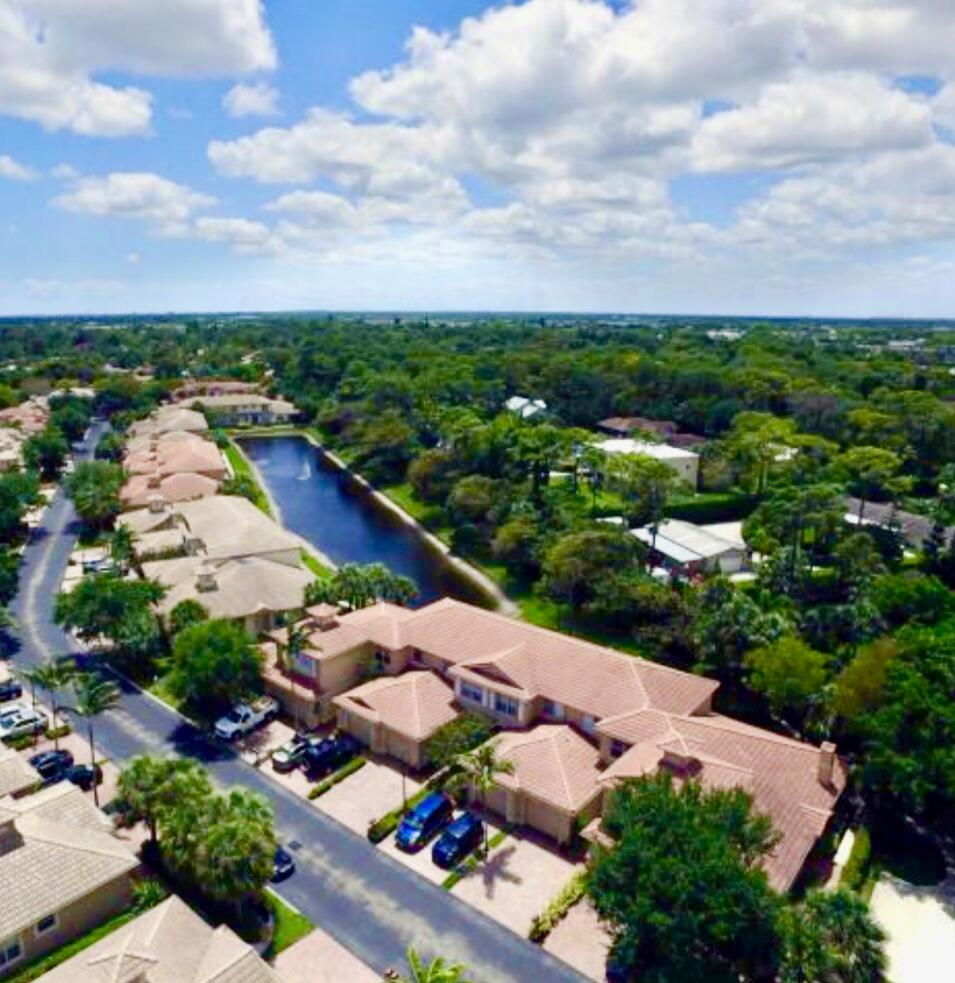 135 Coconut Key Lane Delray Beach, FL 33484 - Photo 3 of 15 51177F88-AA8D-4F03-8B52-AC66E83FE2F5