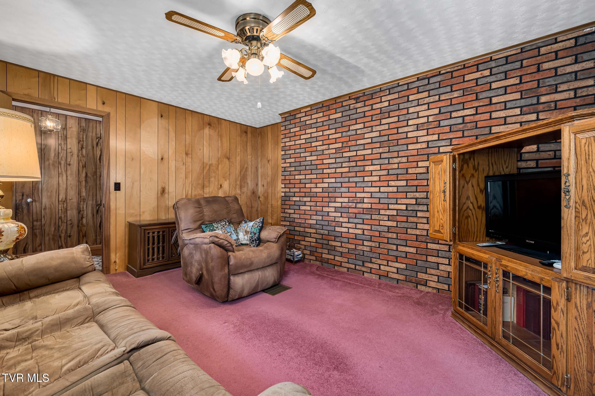 348 Clinch Valley Road Eidson, TN 37731 - Photo 104 of 120 348 Clinch Valley Rd (88 of 116)