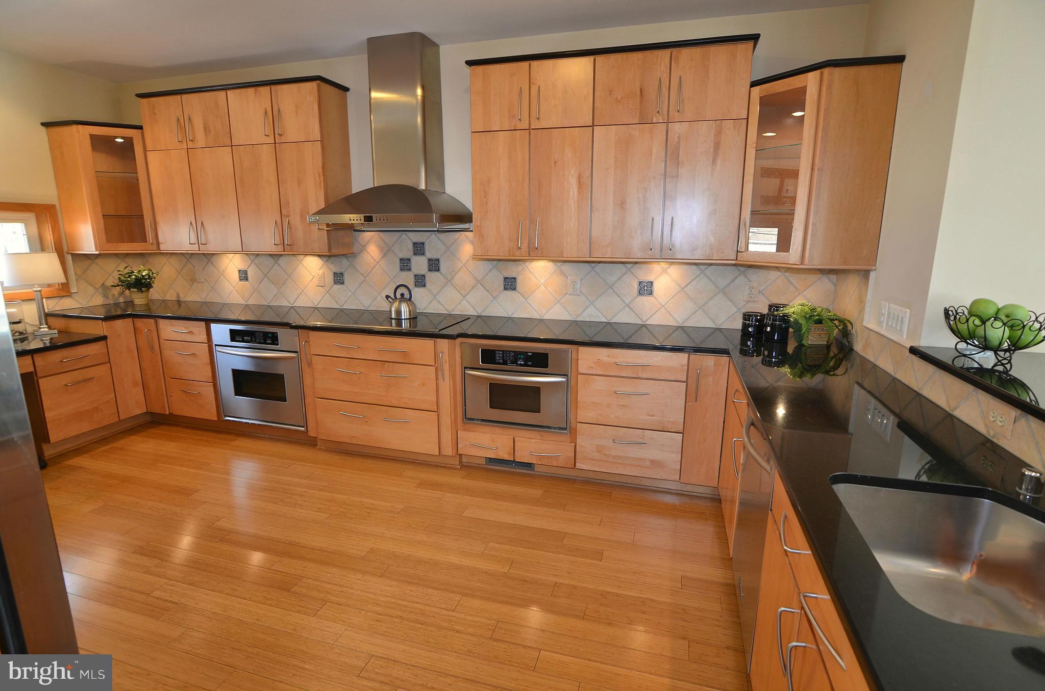 667 Shore Road Severna Park, MD 21146 - Photo 5 of 30 Kitchen