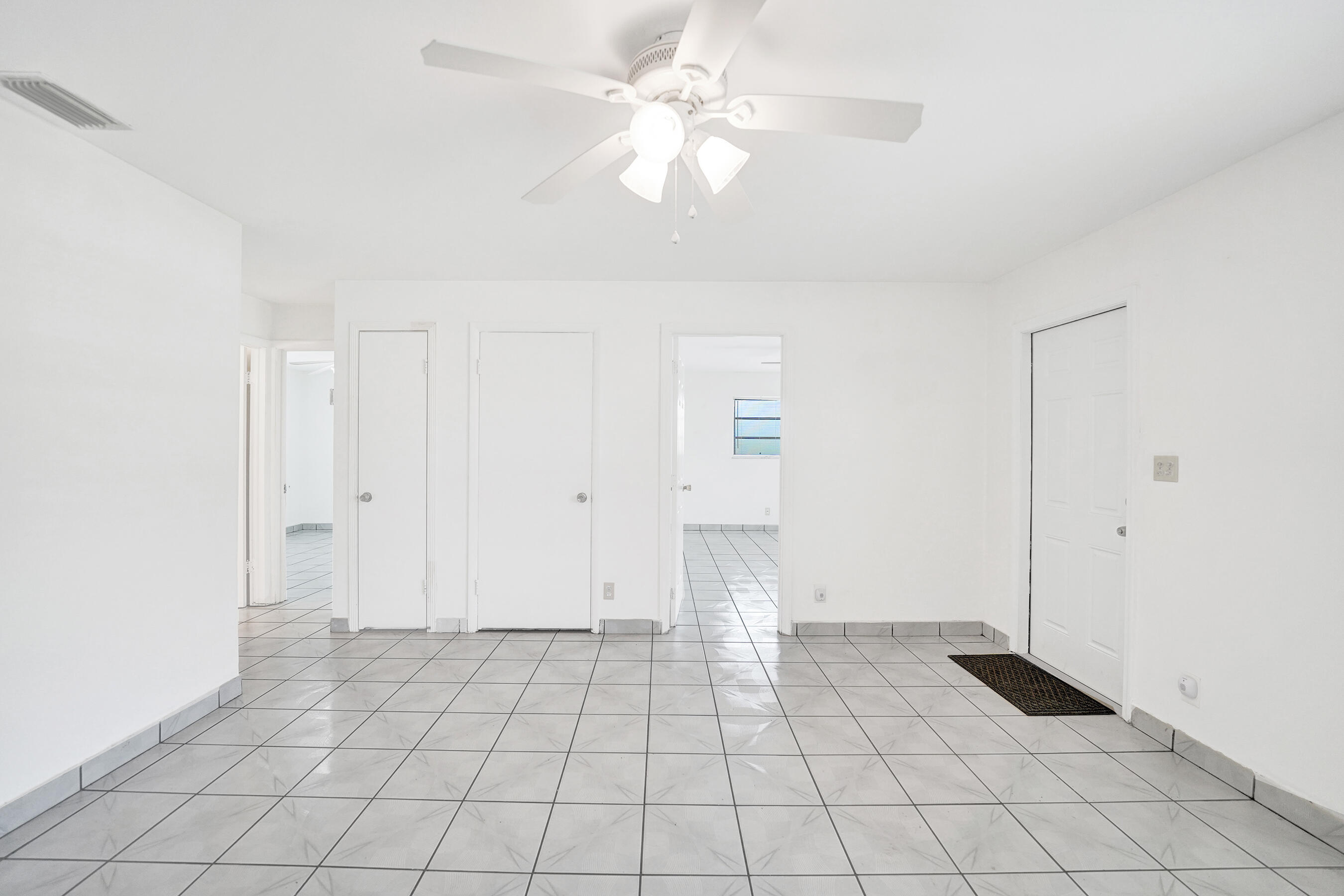 5830 Garfield Street Hollywood, FL 33021 - Photo 30 of 54 Entrance Unit 2