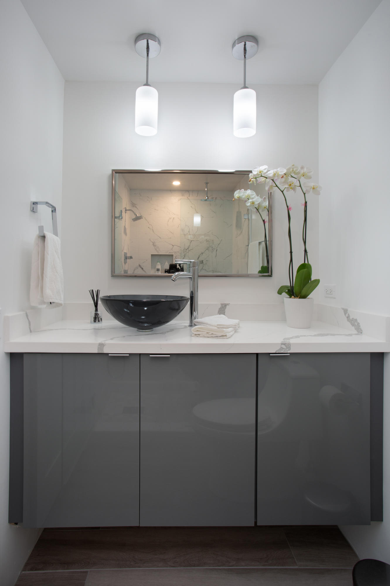 500 East Amado Road, Unit 111 Palm Springs, CA 92262 - Photo 25 of 48 a bathroom with a sink and a mirror